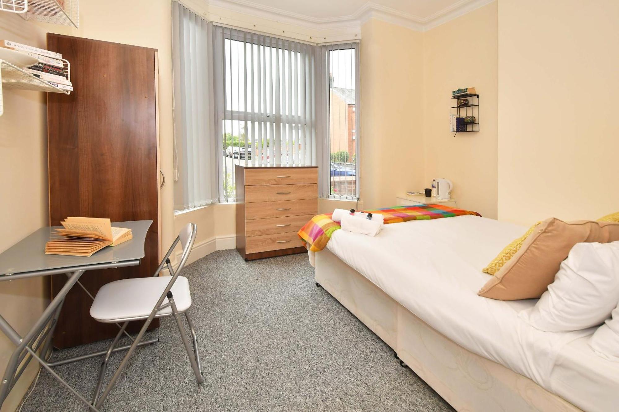 Townhouse @ 178 Ruskin Road Crewe Esterno foto