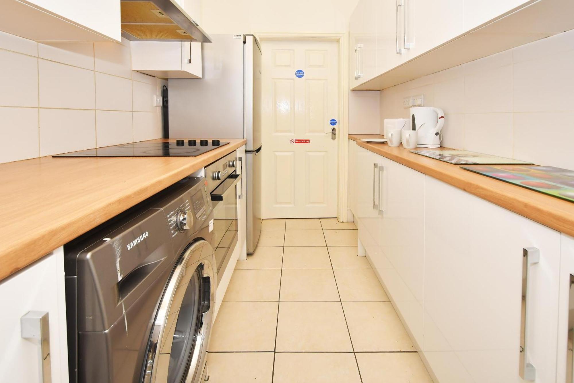Townhouse @ 178 Ruskin Road Crewe Esterno foto