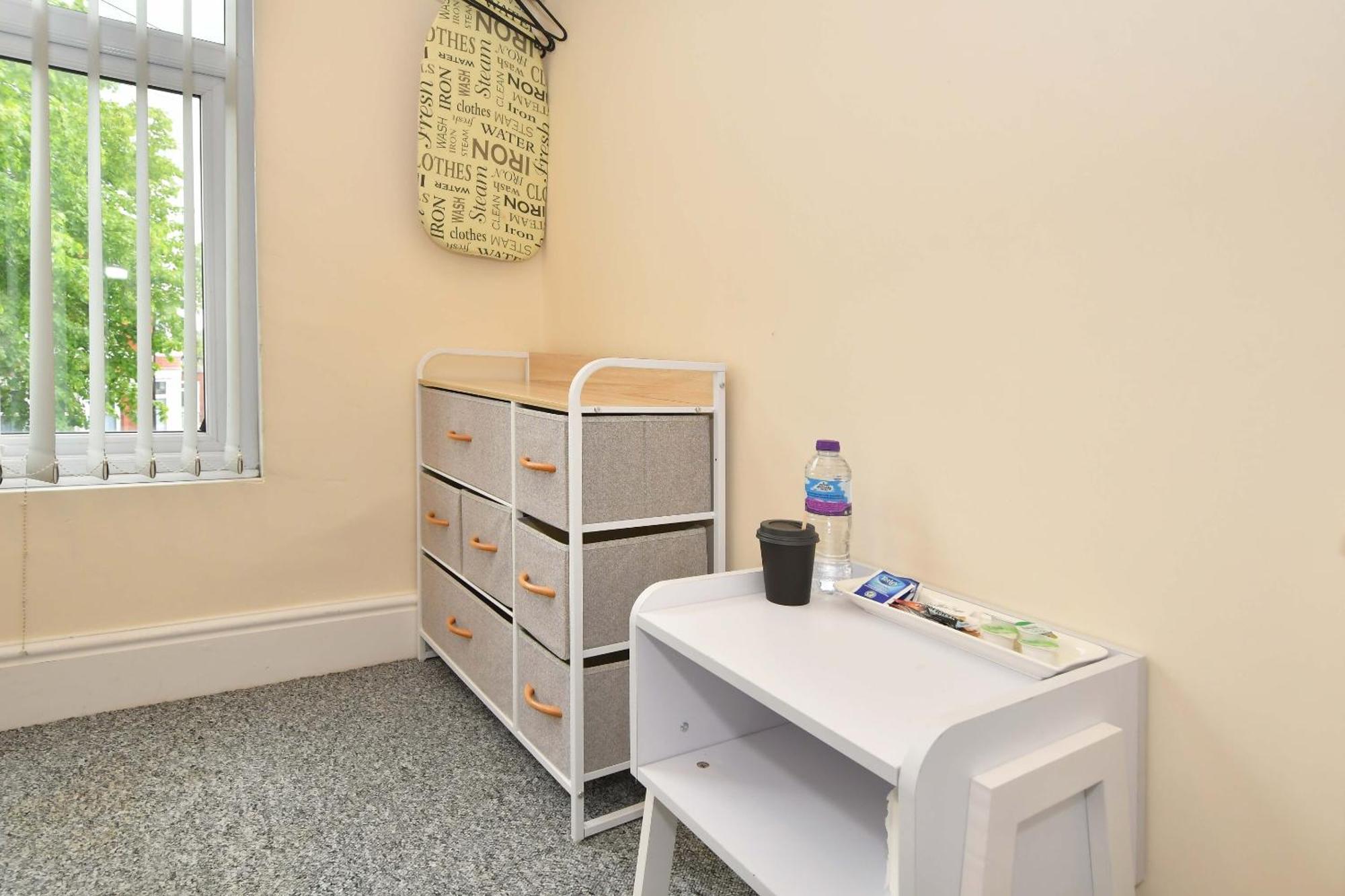 Townhouse @ 178 Ruskin Road Crewe Esterno foto